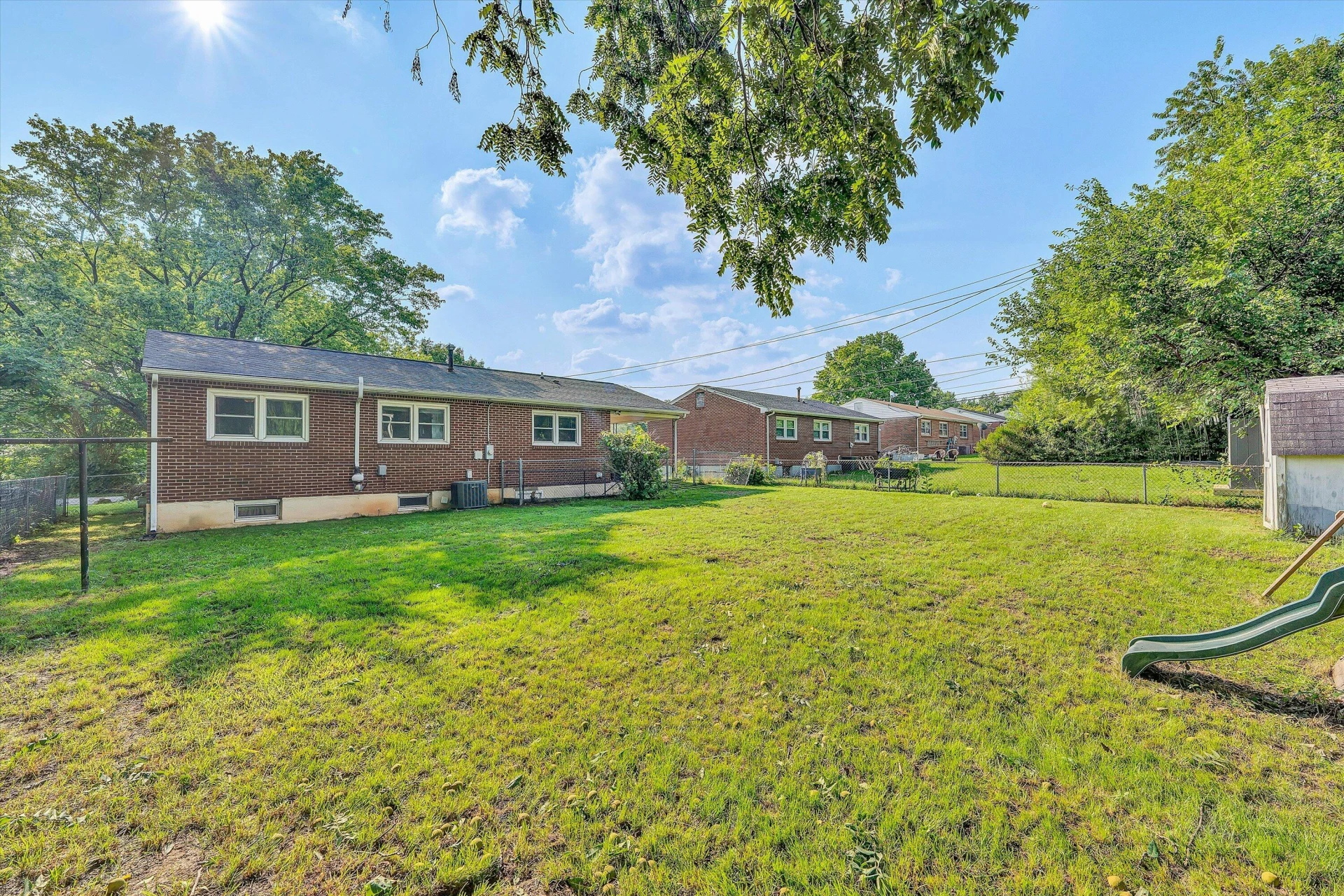 5404 Mayfield ST - Photo 26