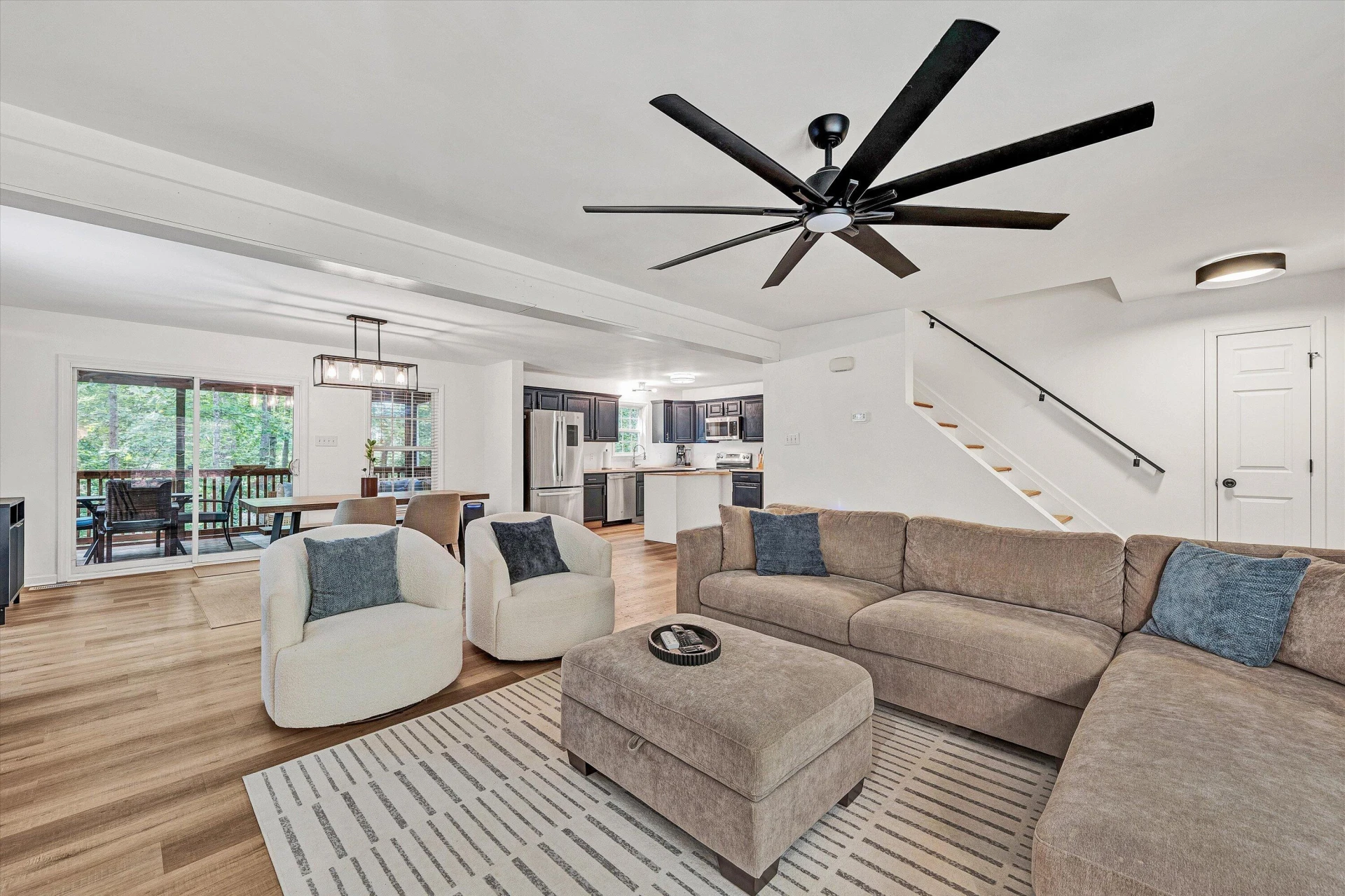 1113 Striper CT - Photo 2