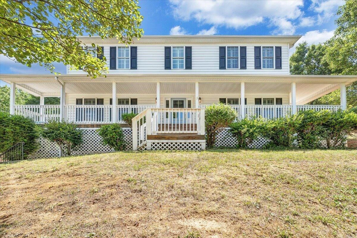 706 Bradford CIR