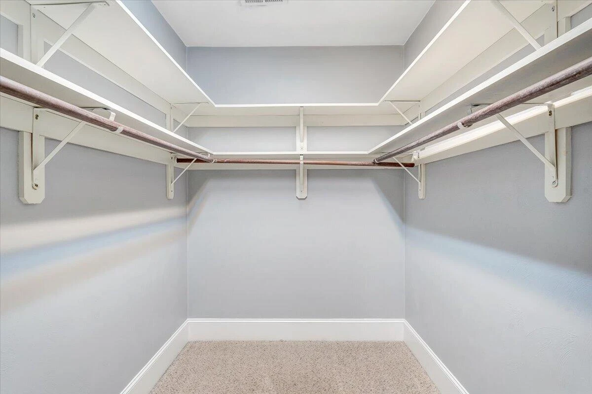 706 Bradford CIR - Photo 26