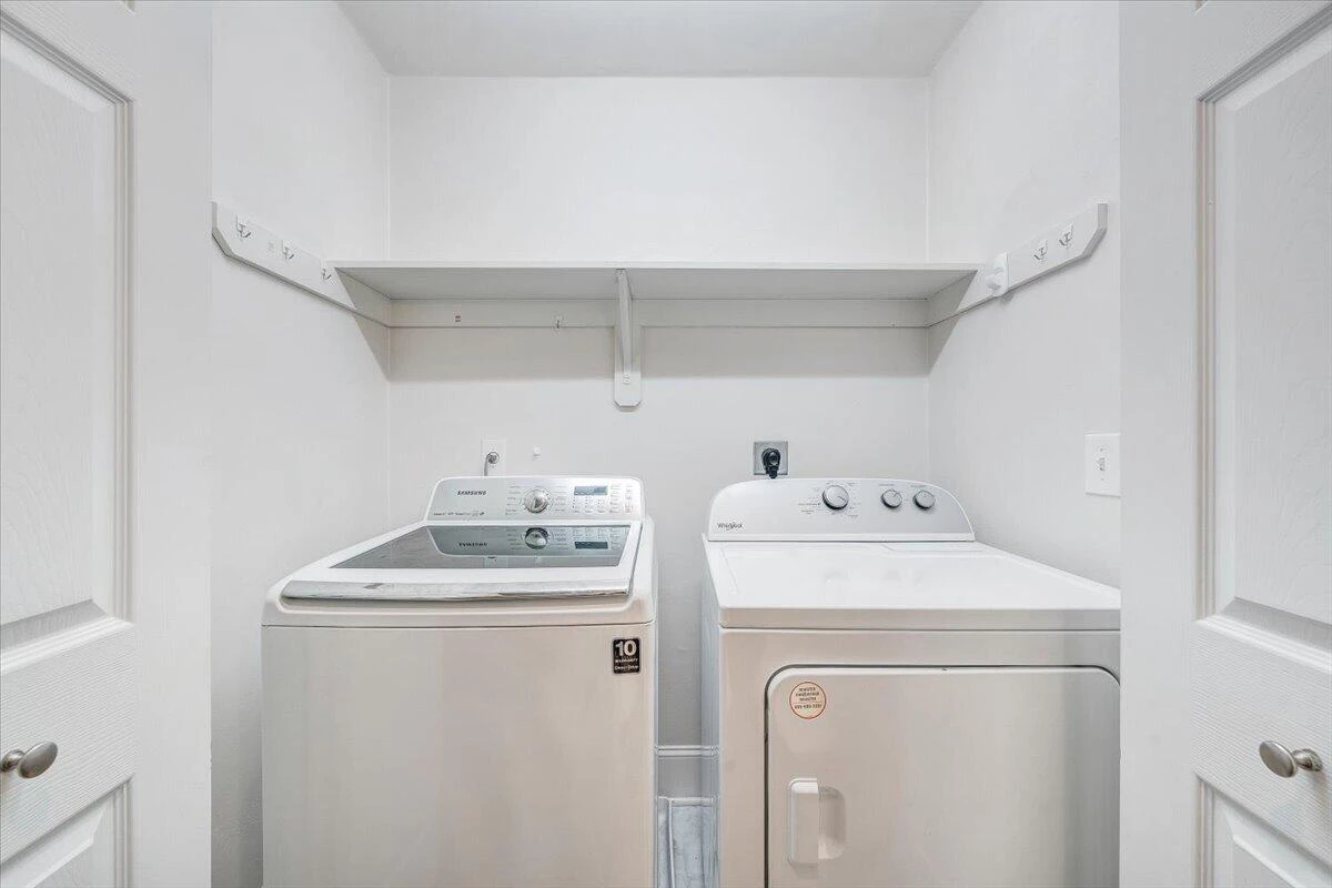 706 Bradford CIR - Photo 34