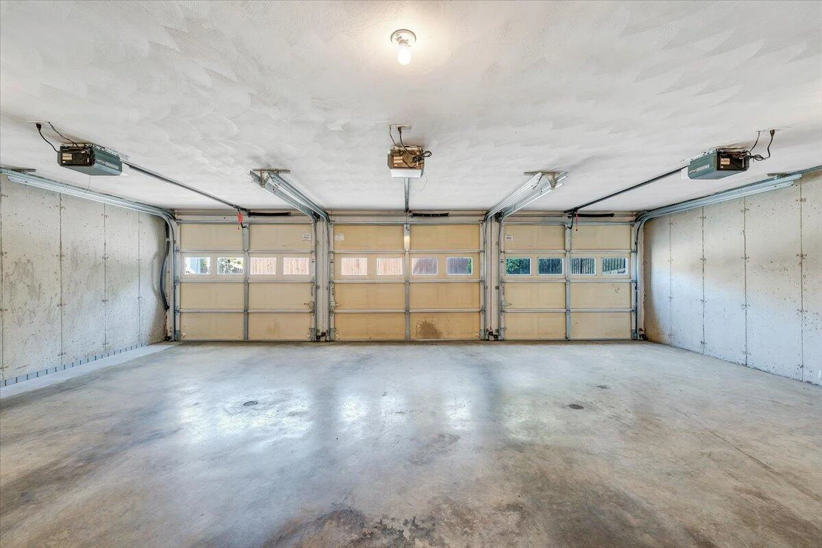 706 Bradford CIR - Photo 37