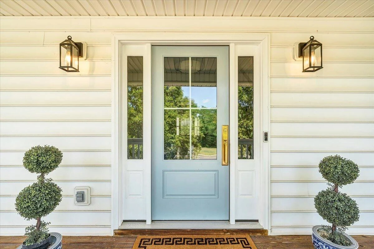 706 Bradford CIR - Photo 4