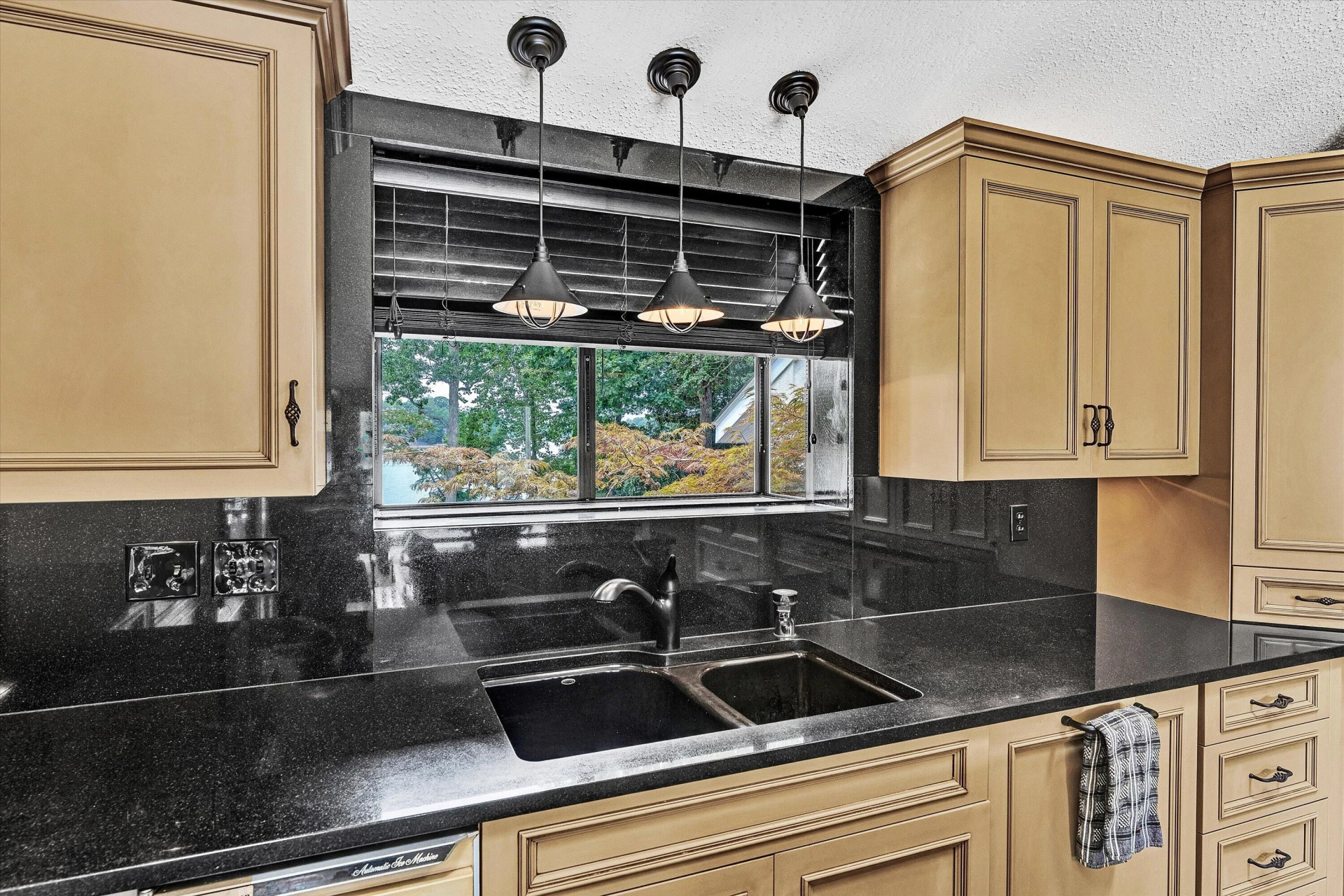 2455 Merriman Way RD - Photo 19