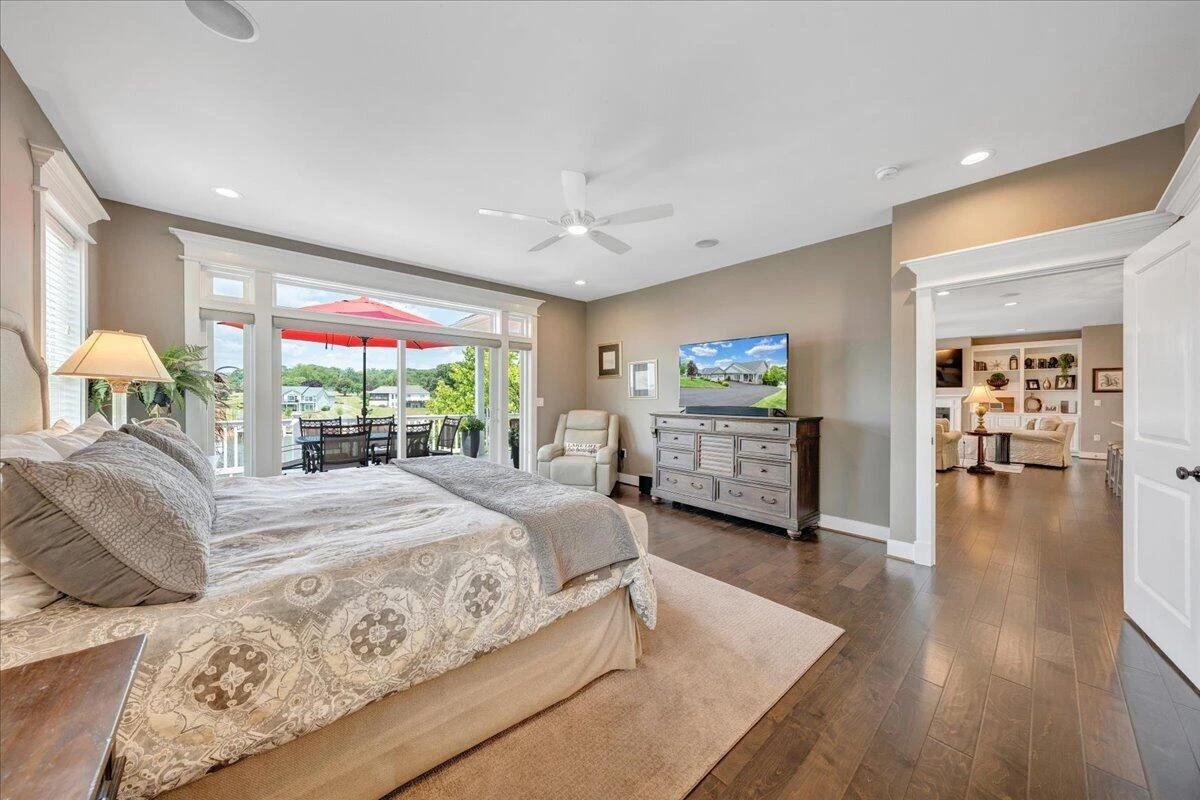 290 Sunset Pointe DR - Photo 18
