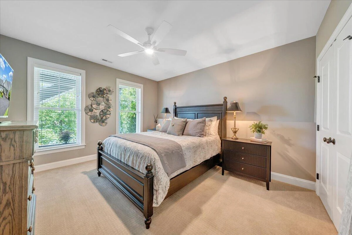 290 Sunset Pointe DR - Photo 29