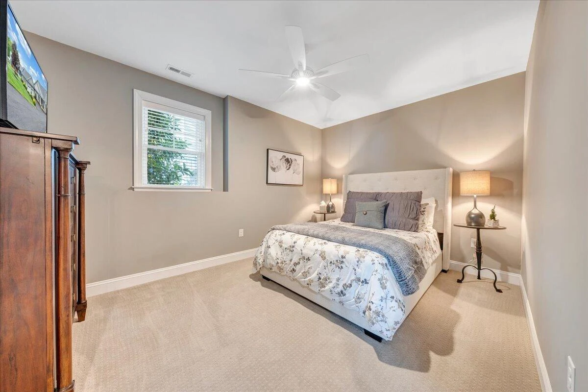 290 Sunset Pointe DR - Photo 32