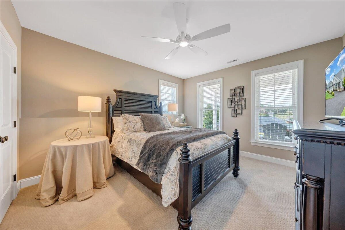 290 Sunset Pointe DR - Photo 34