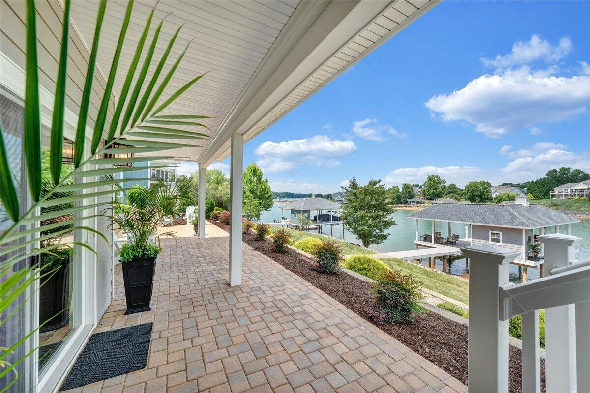 290 Sunset Pointe DR - Photo 40