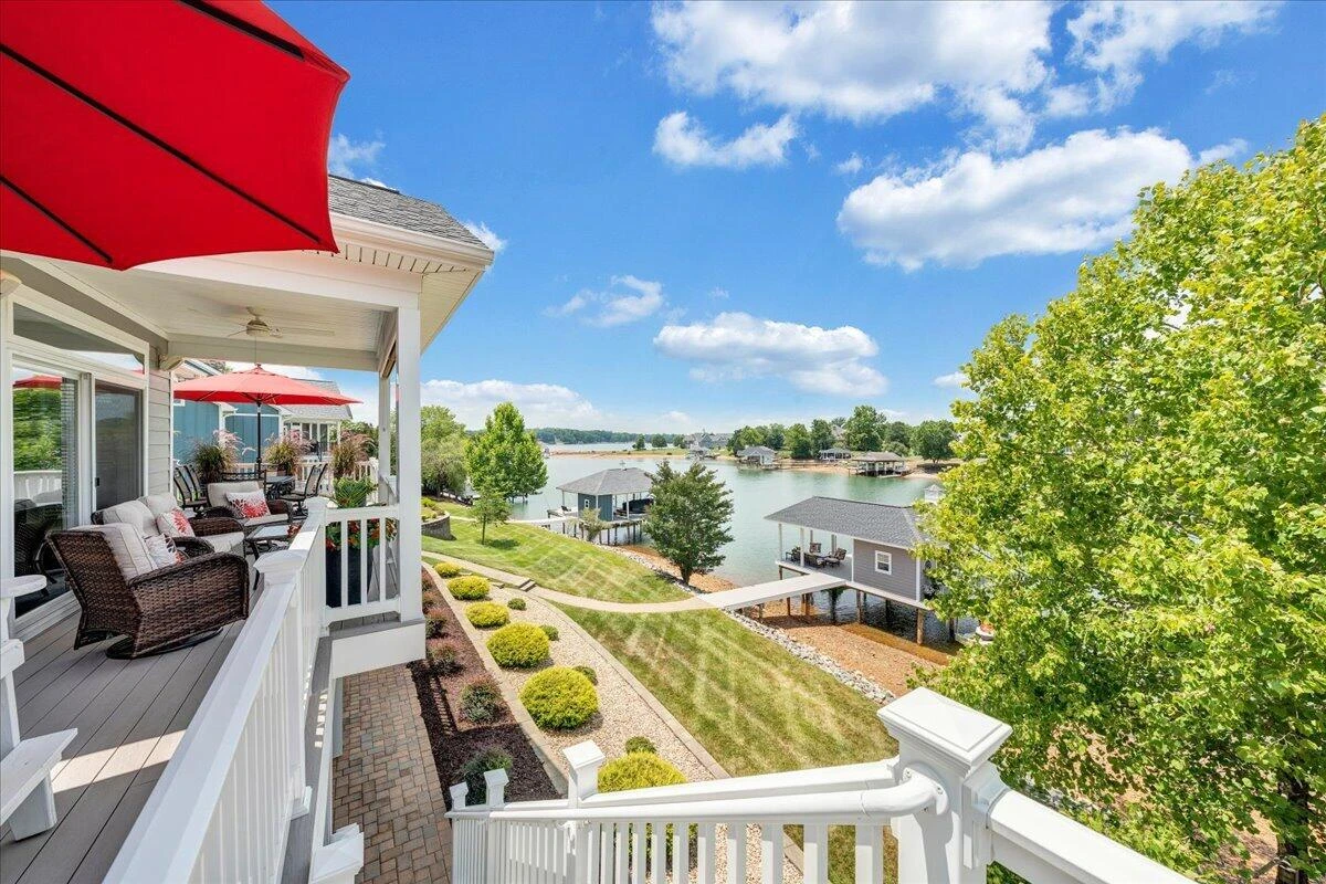 290 Sunset Pointe DR - Photo 44