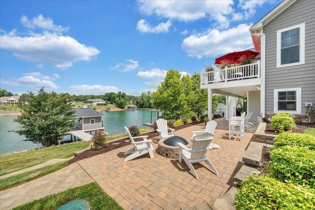 290 Sunset Pointe DR - Photo 47