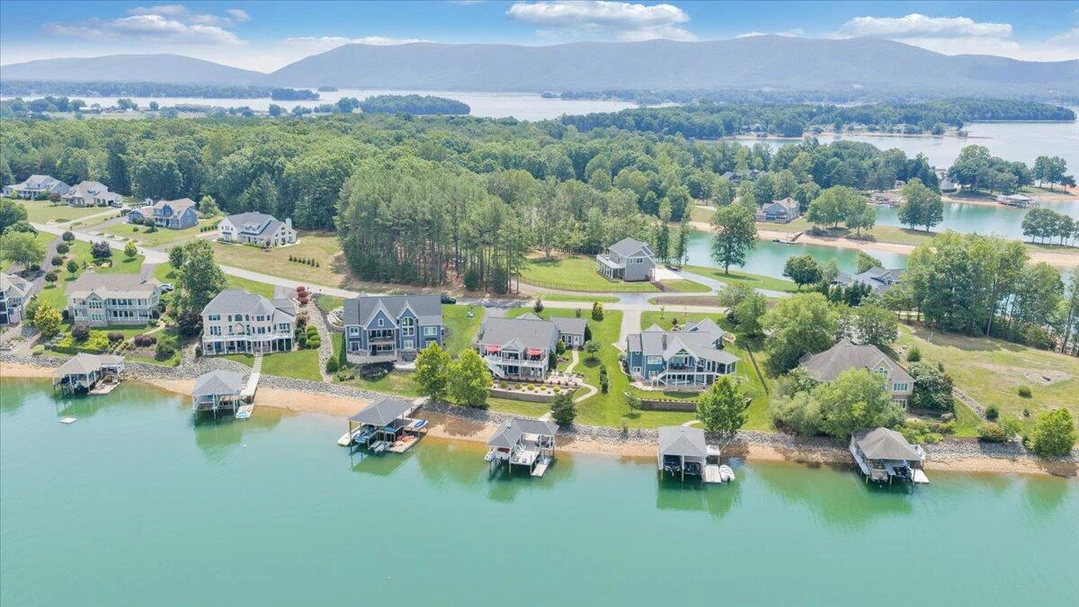 290 Sunset Pointe DR - Photo 64
