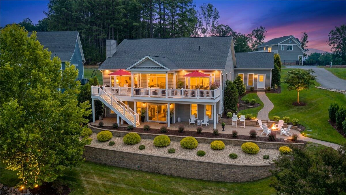 290 Sunset Pointe DR - Photo 68