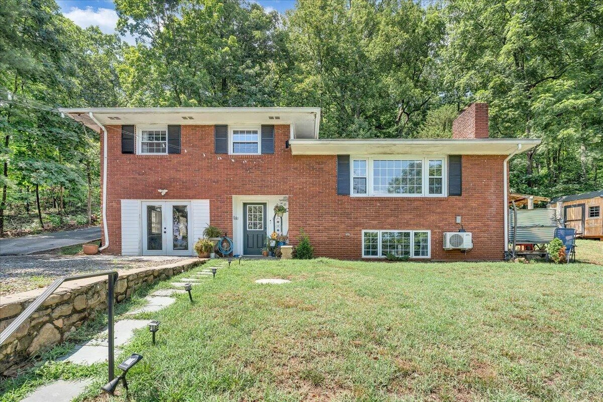 731 Eddies RD