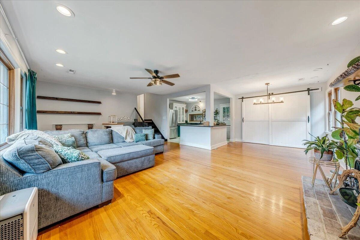 731 Eddies RD - Photo 10