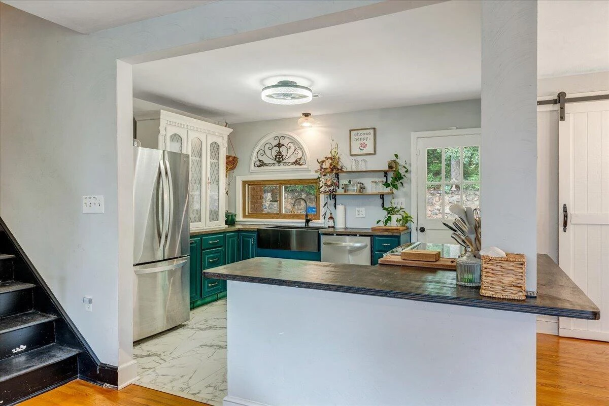 731 Eddies RD - Photo 11