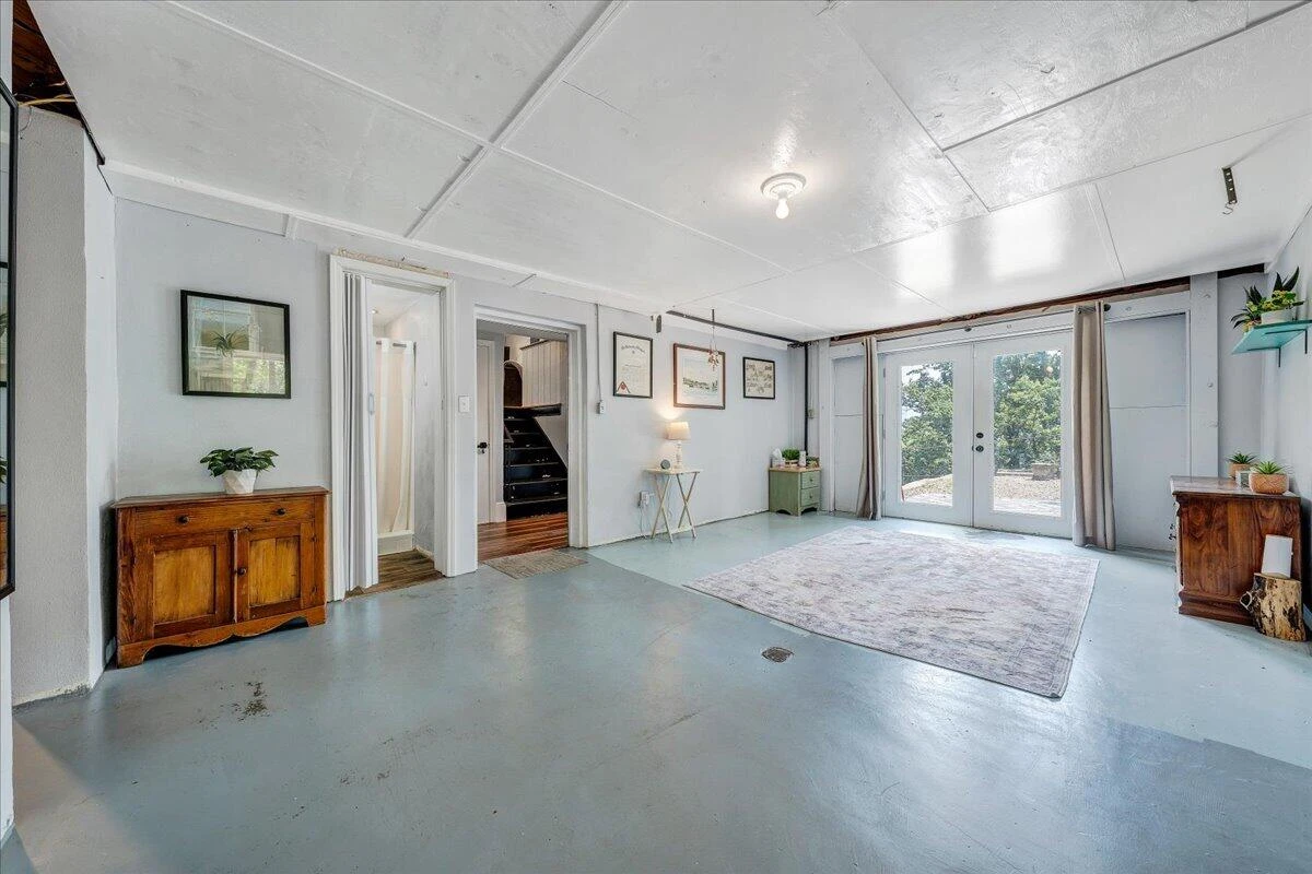 731 Eddies RD - Photo 23