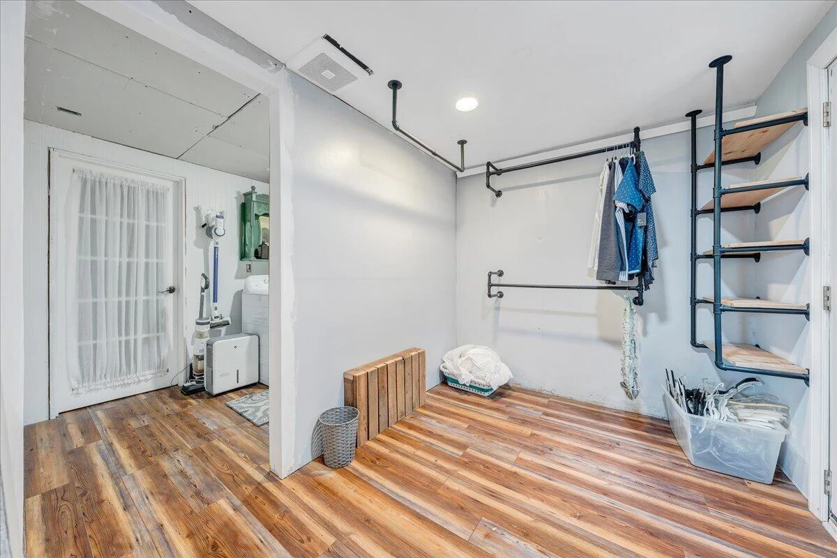 731 Eddies RD - Photo 29