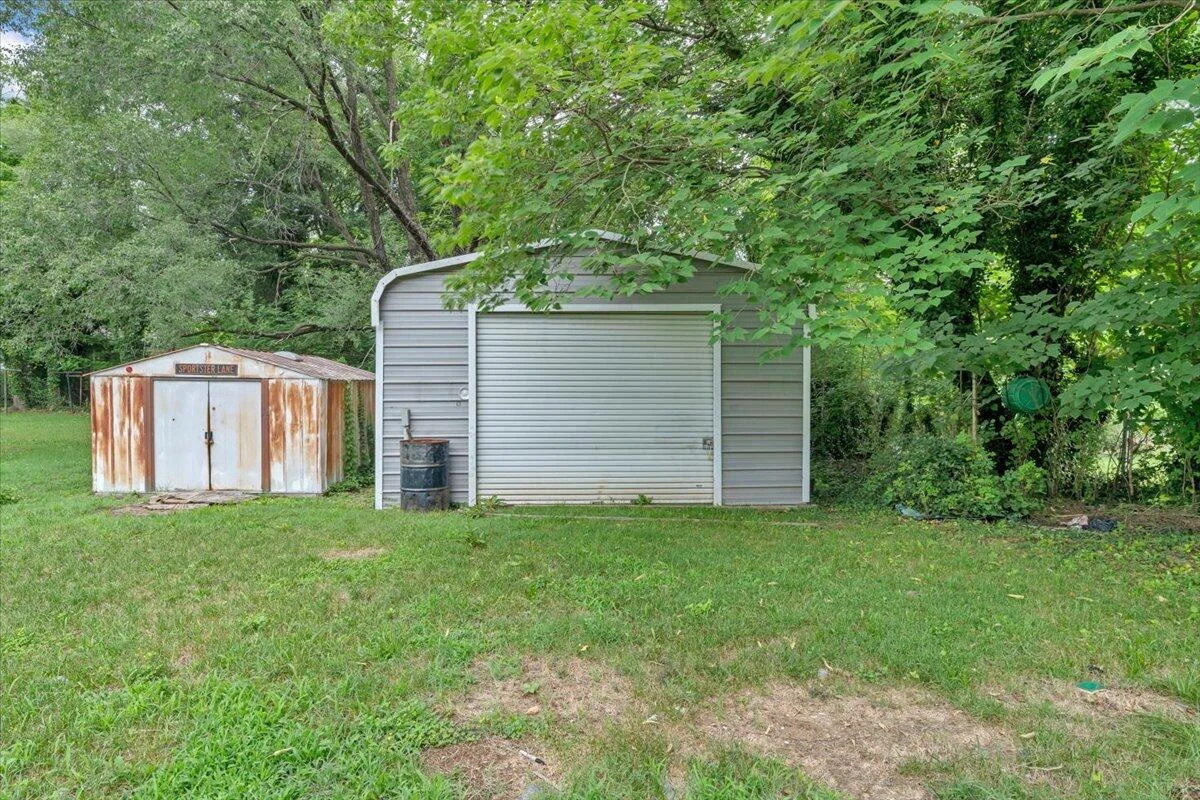 2923 Courtland RD NW - Photo 28