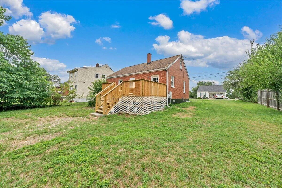 2923 Courtland RD NW - Photo 24