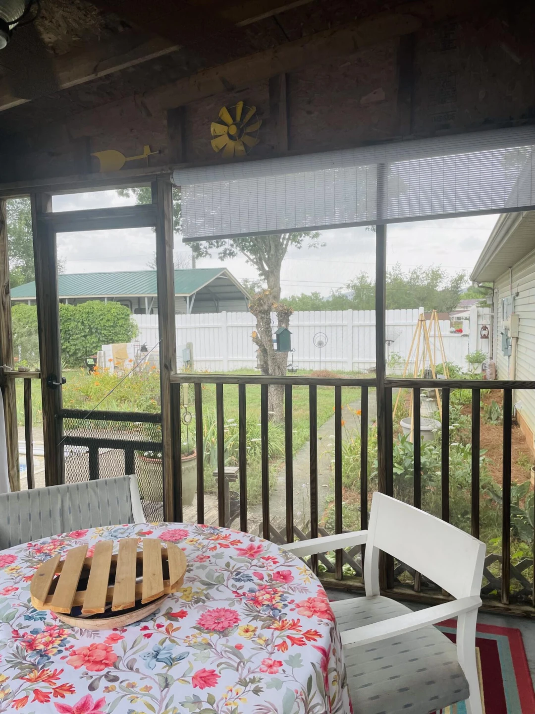 1070 Owl LN - Photo 28