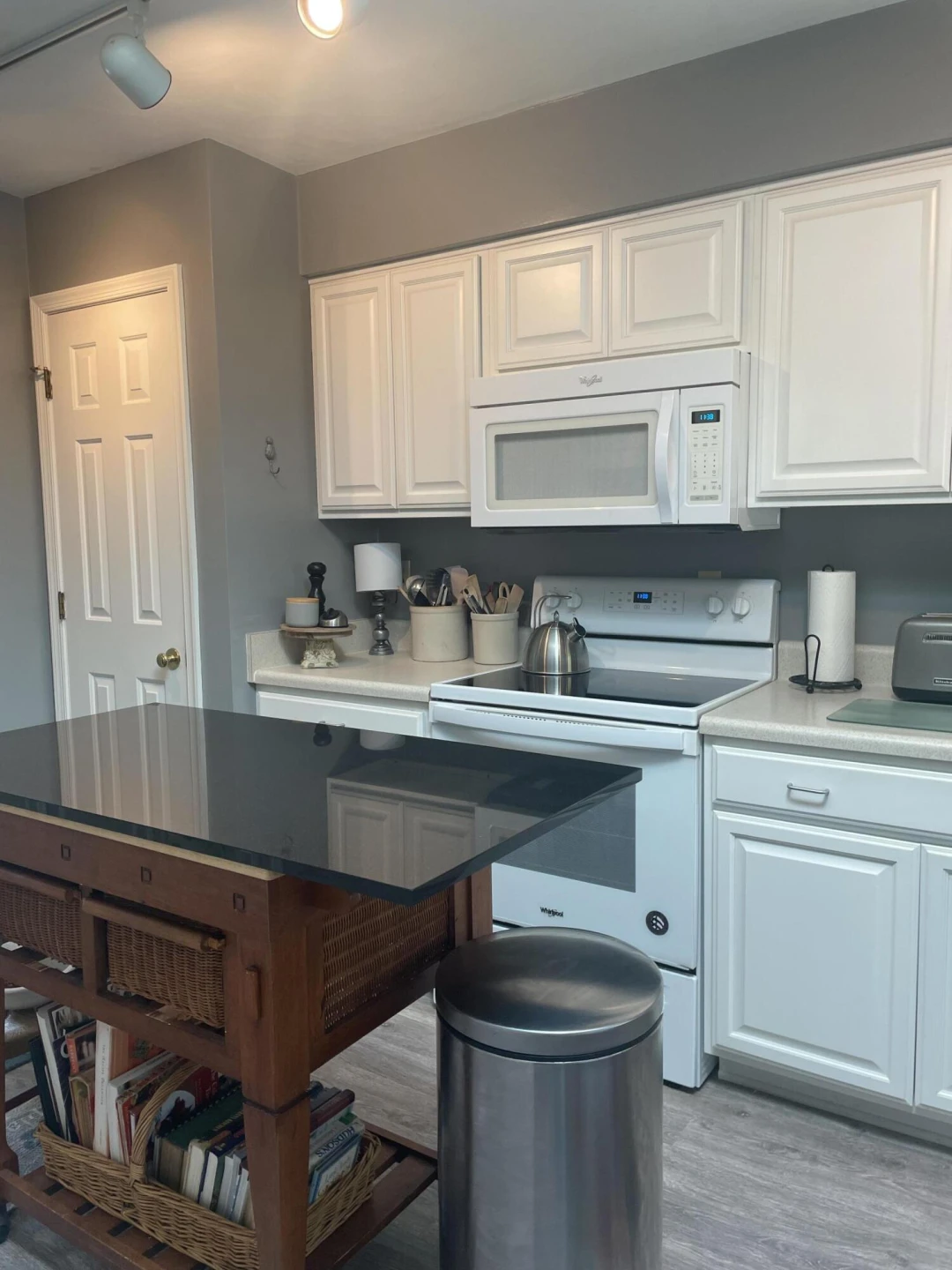 1070 Owl LN - Photo 16