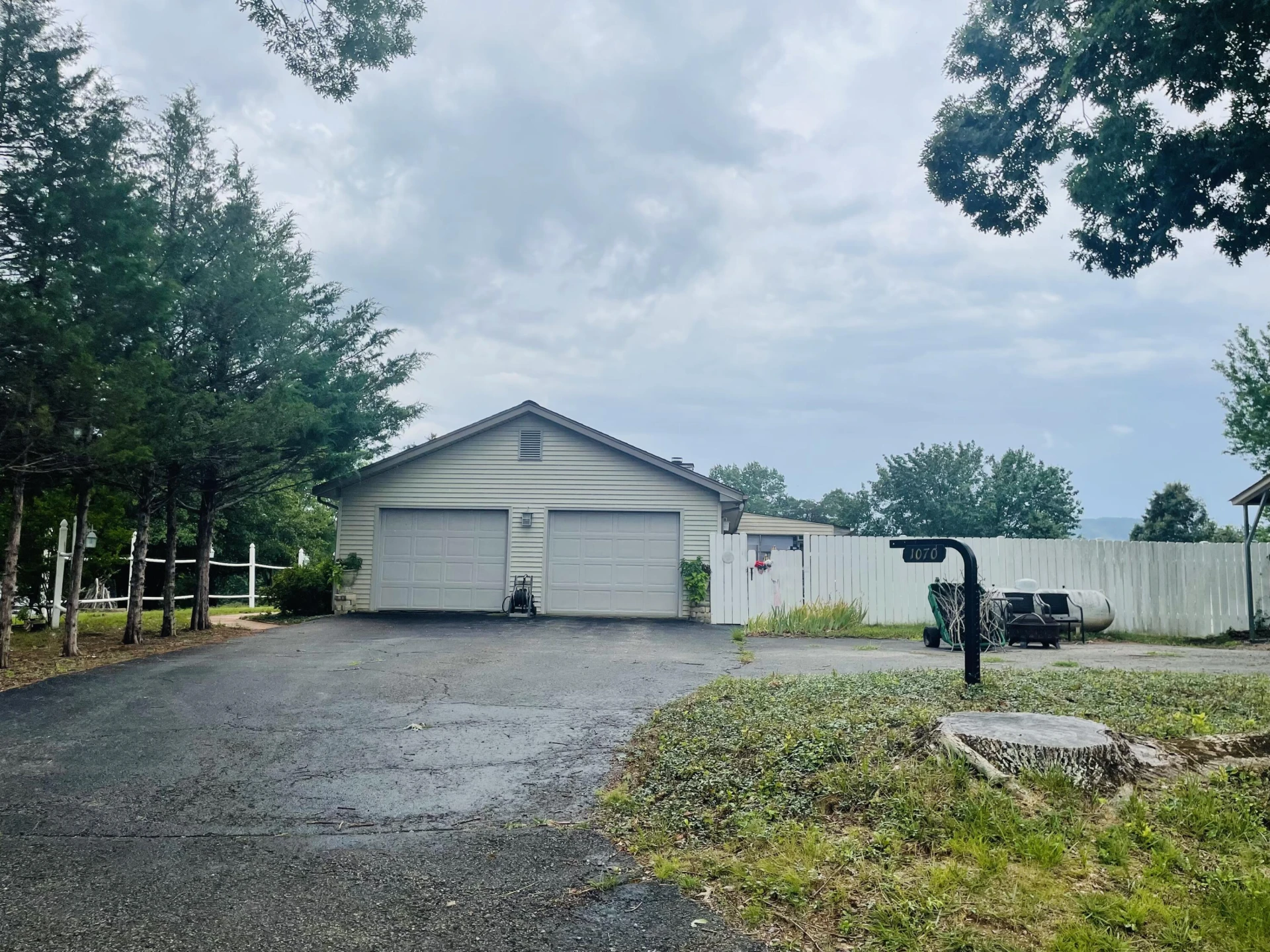 1070 Owl LN - Photo 62