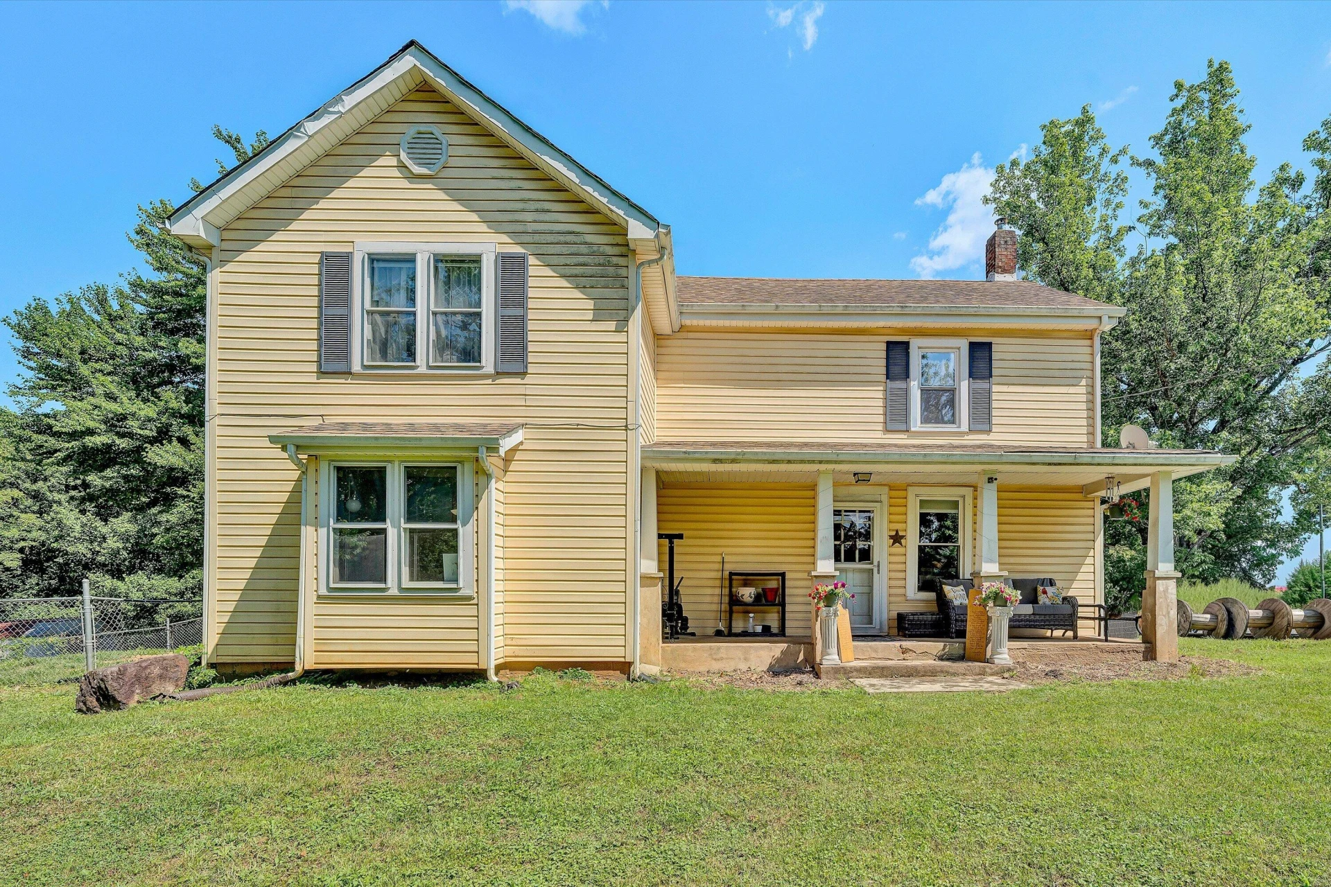 1026 Thaxton Mountain RD