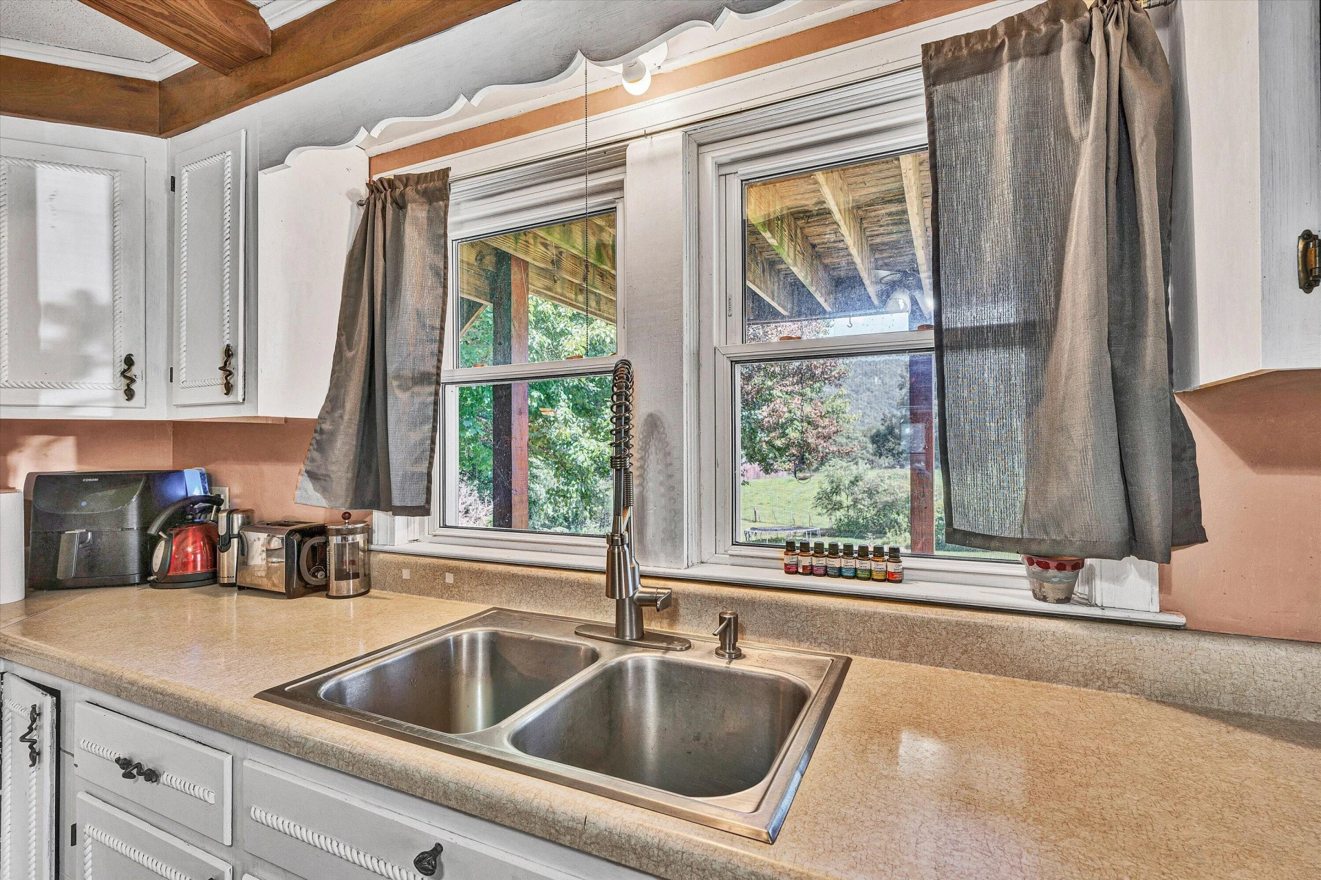 1026 Thaxton Mountain RD - Photo 15
