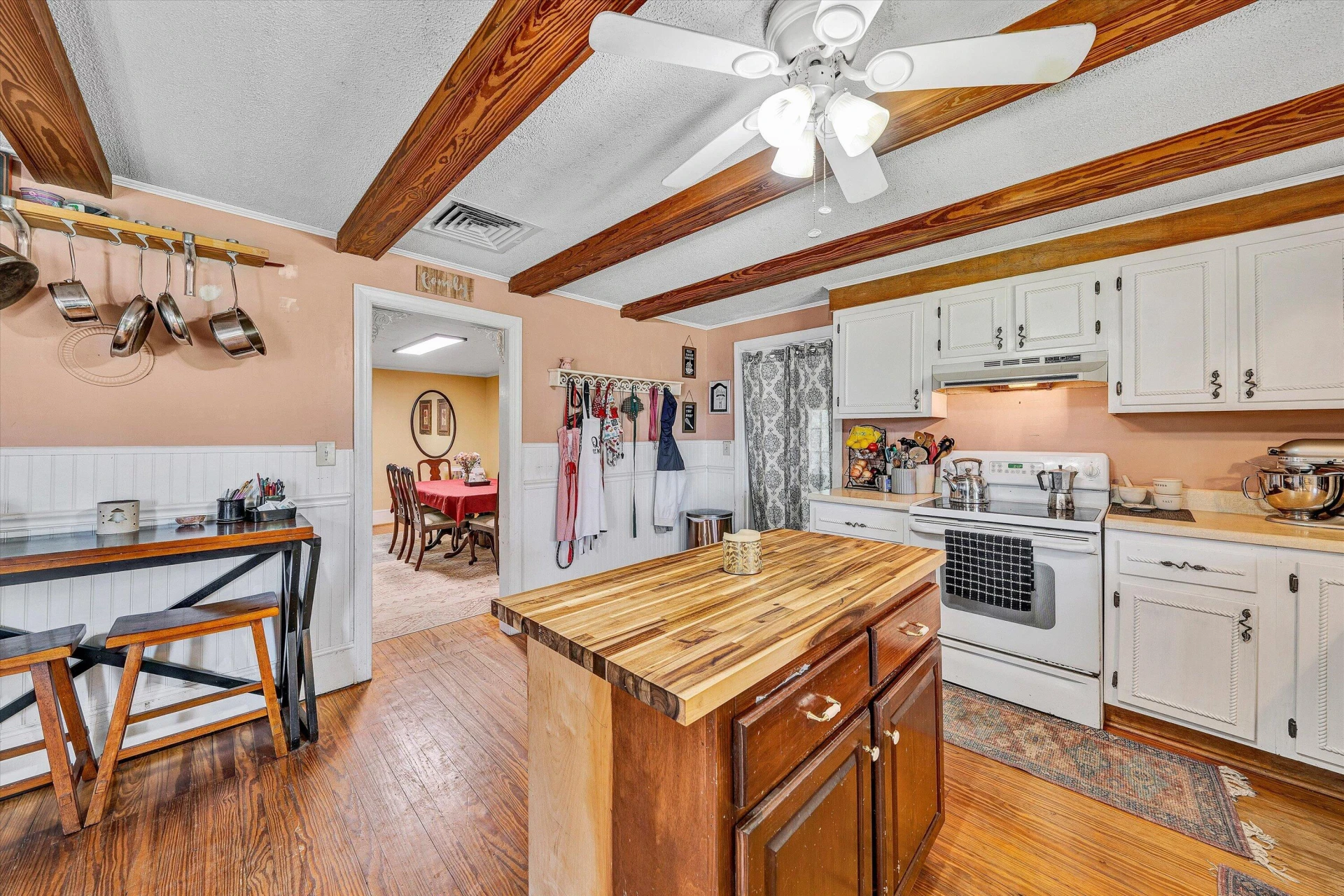 1026 Thaxton Mountain RD - Photo 16
