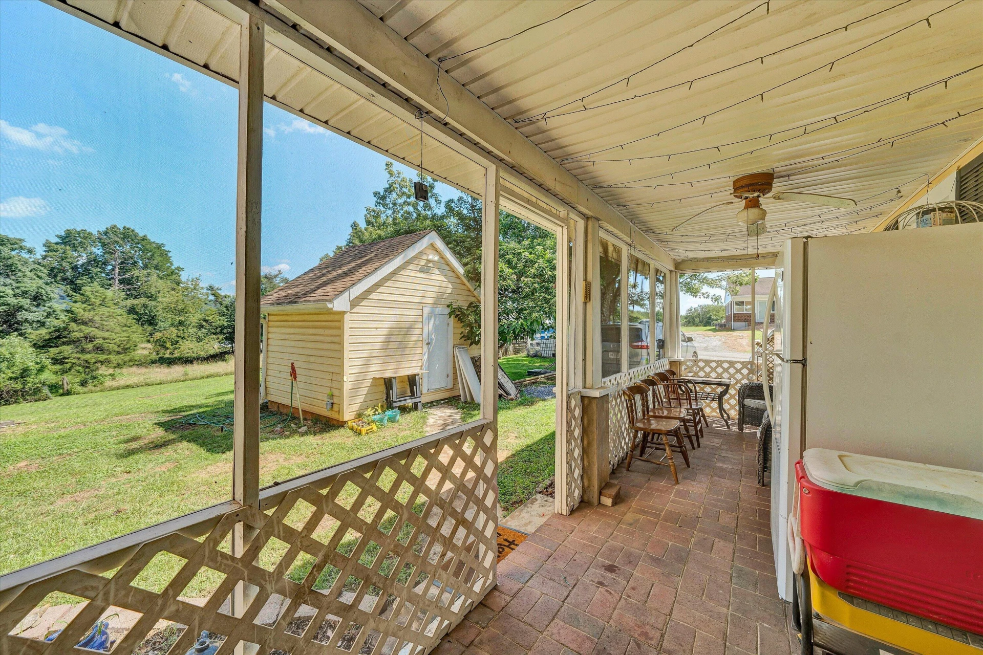 1026 Thaxton Mountain RD - Photo 24