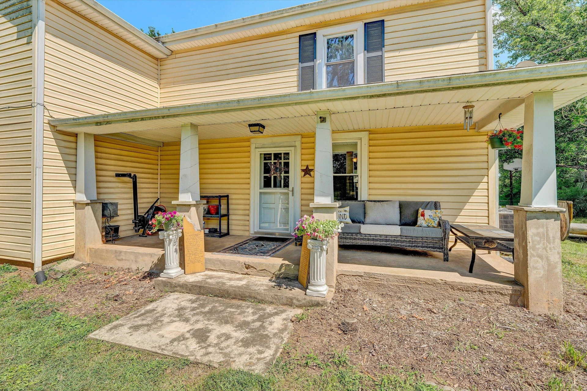 1026 Thaxton Mountain RD - Photo 3