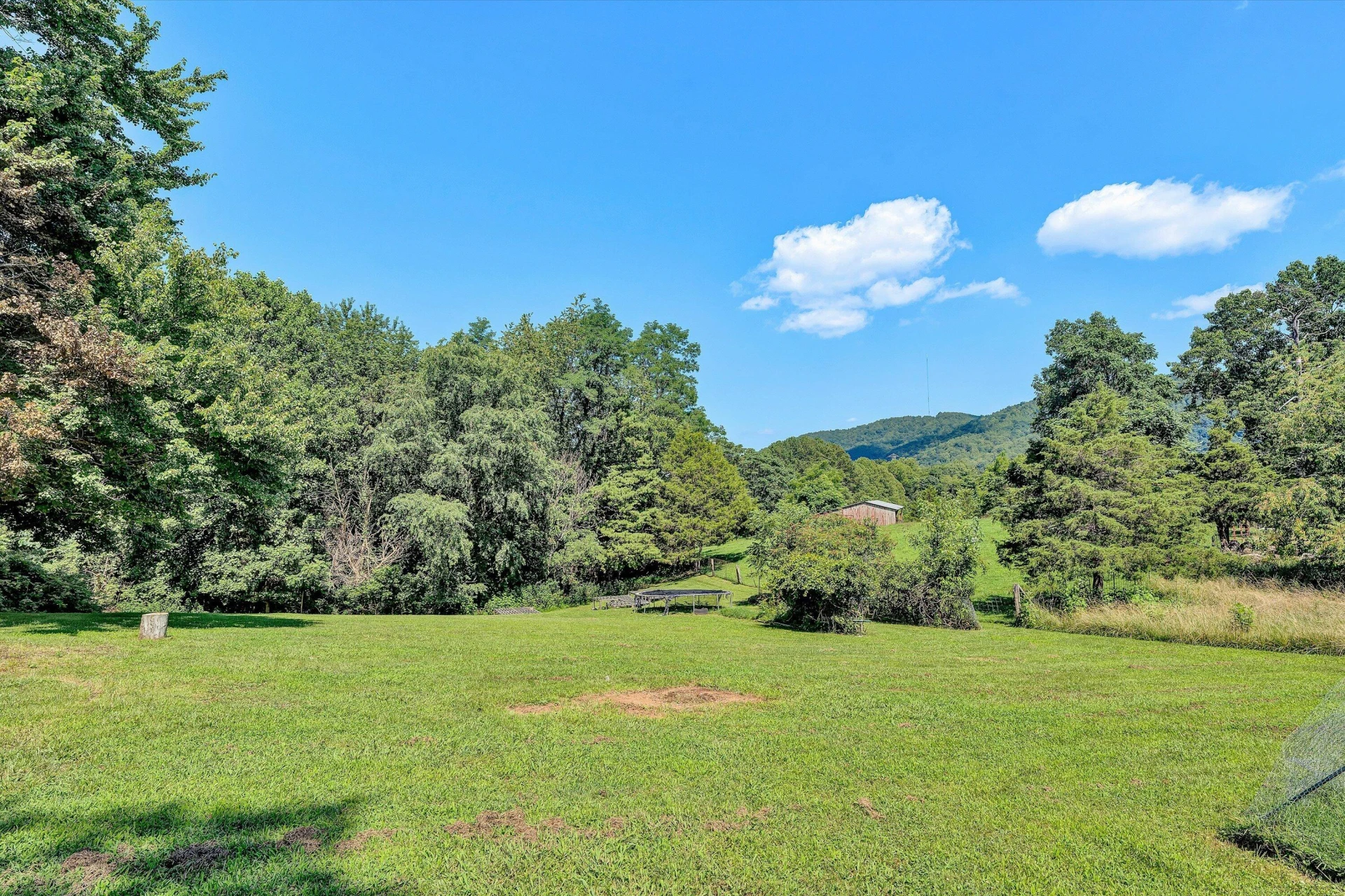 1026 Thaxton Mountain RD - Photo 45