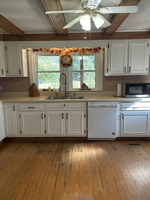 1026 Thaxton Mountain RD - Photo 12