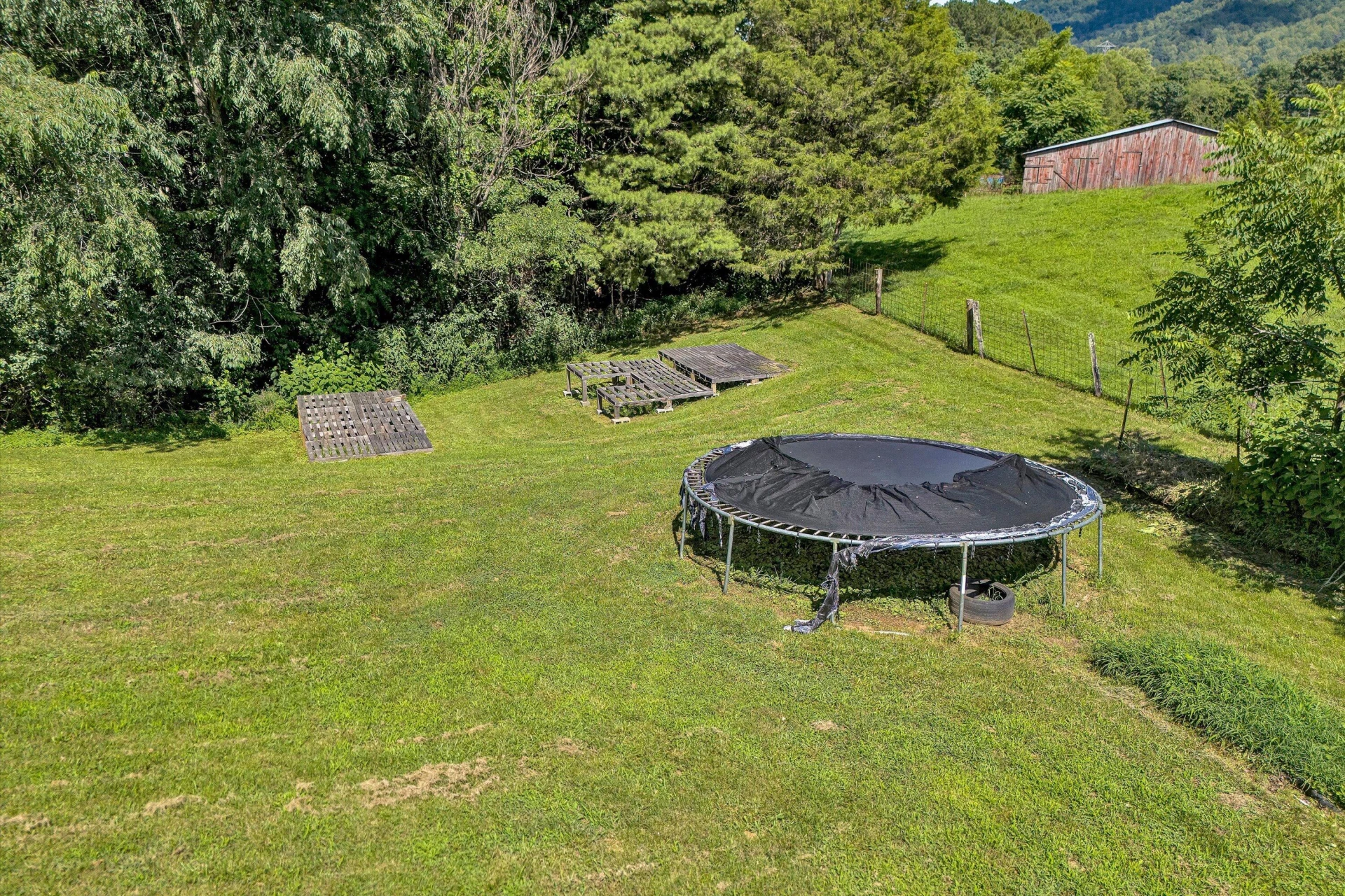 1026 Thaxton Mountain RD - Photo 52