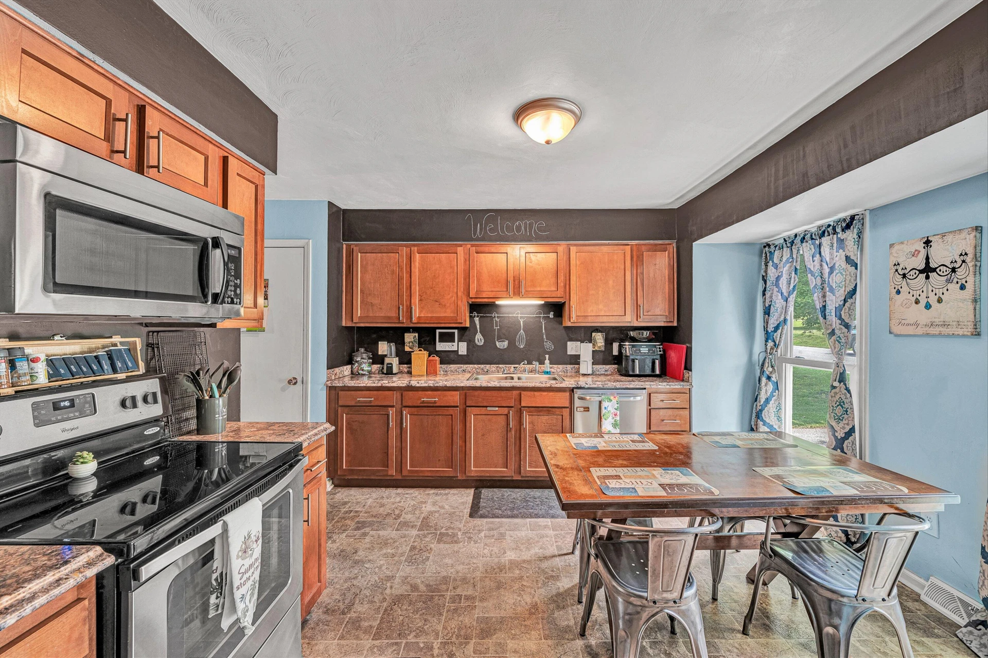 3446 Belle AVE NE - Photo 7