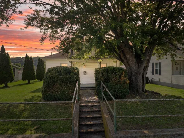2209 W Main ST, Radford, VA, 24141