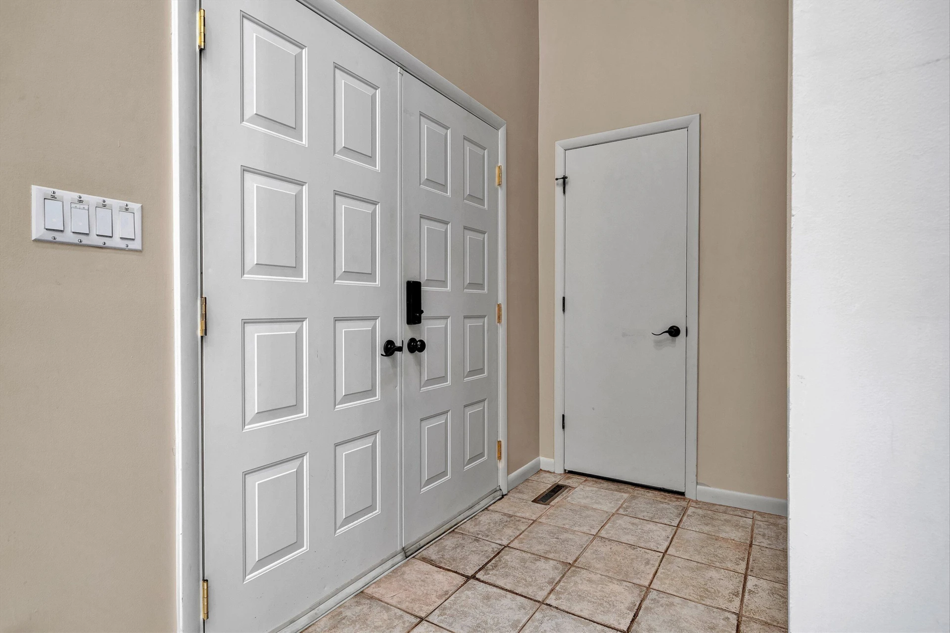 101 Windward DR SW - Photo 4