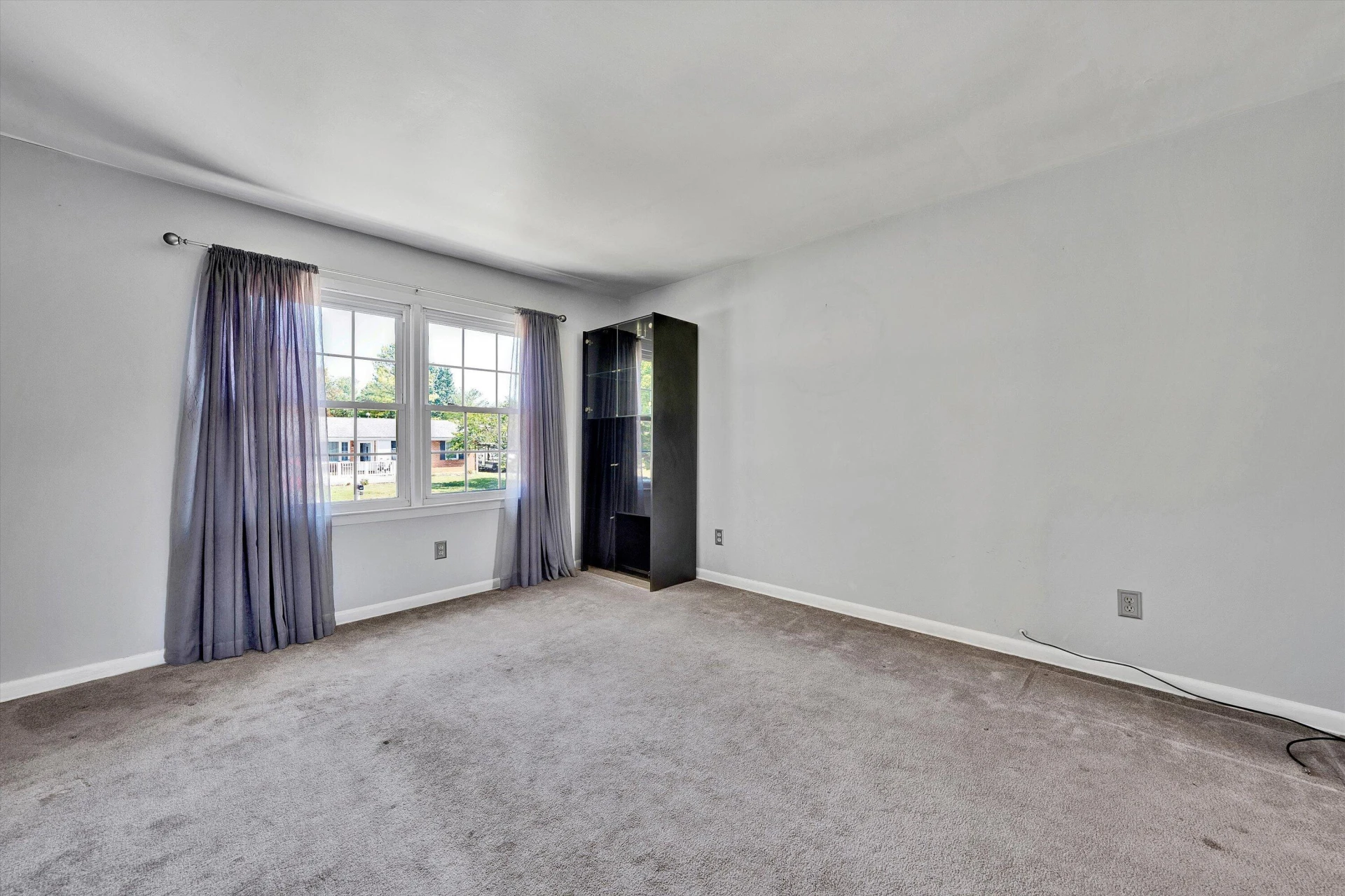 2824 Diplomat DR - Photo 4