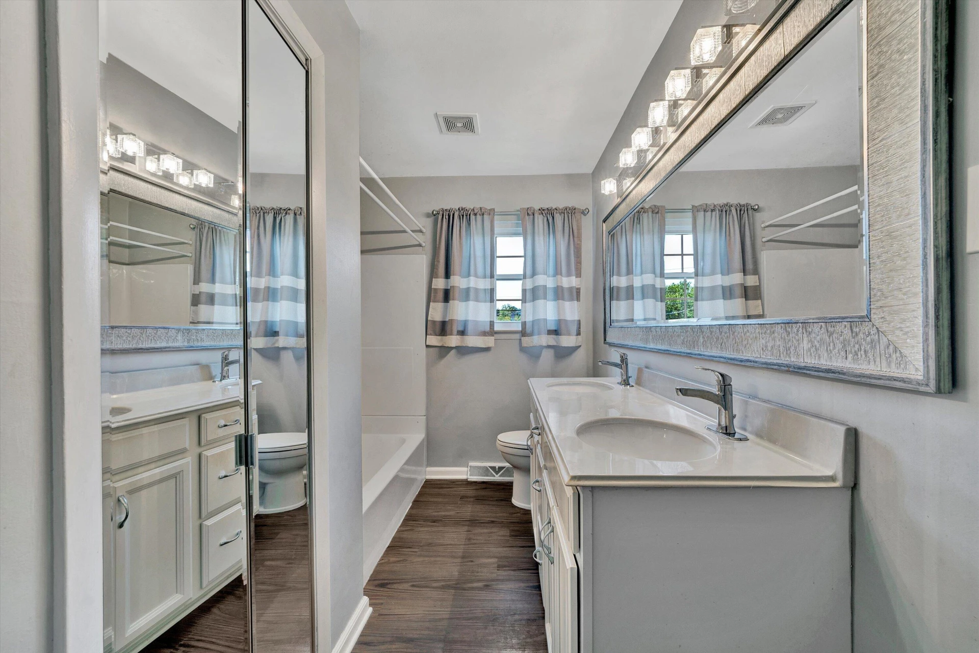 2824 Diplomat DR - Photo 10