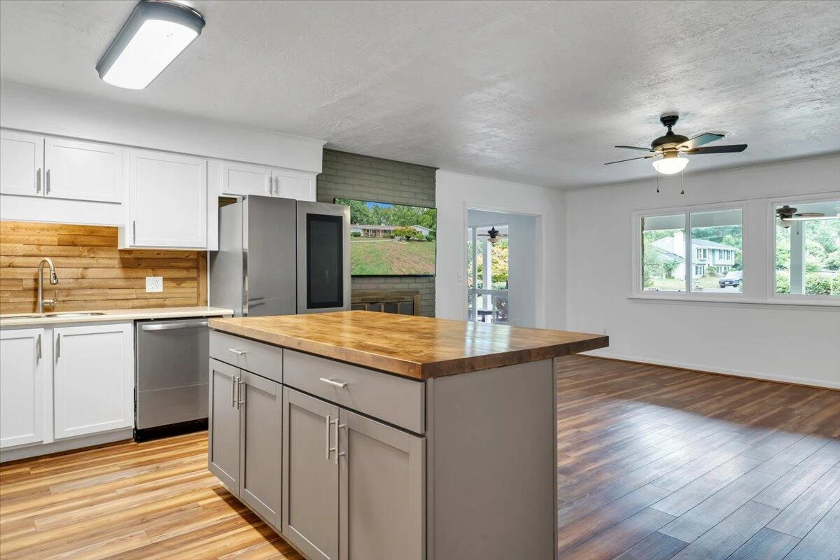 3402 S Park CIR - Photo 11