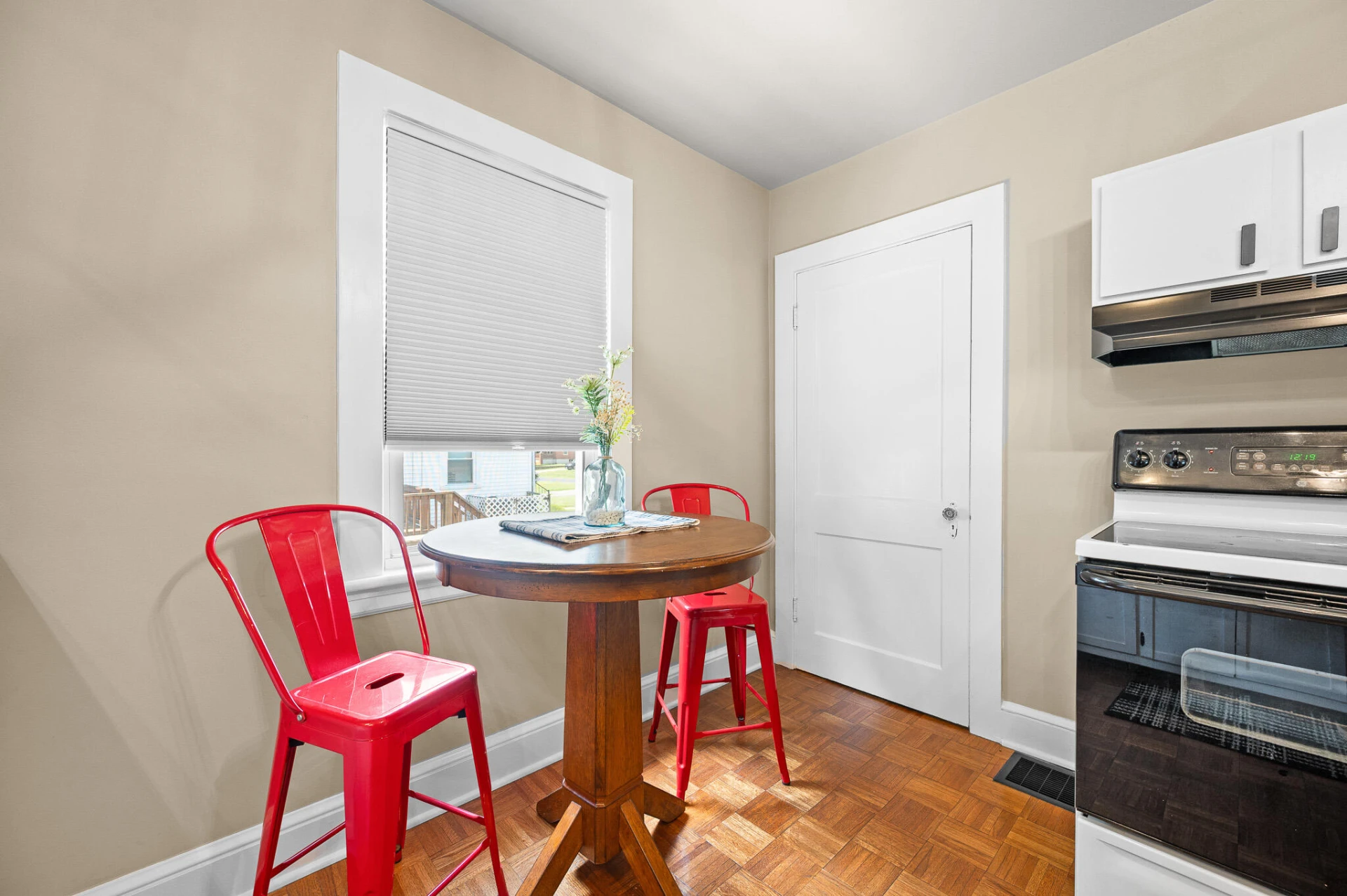 705 Vine ST - Photo 18