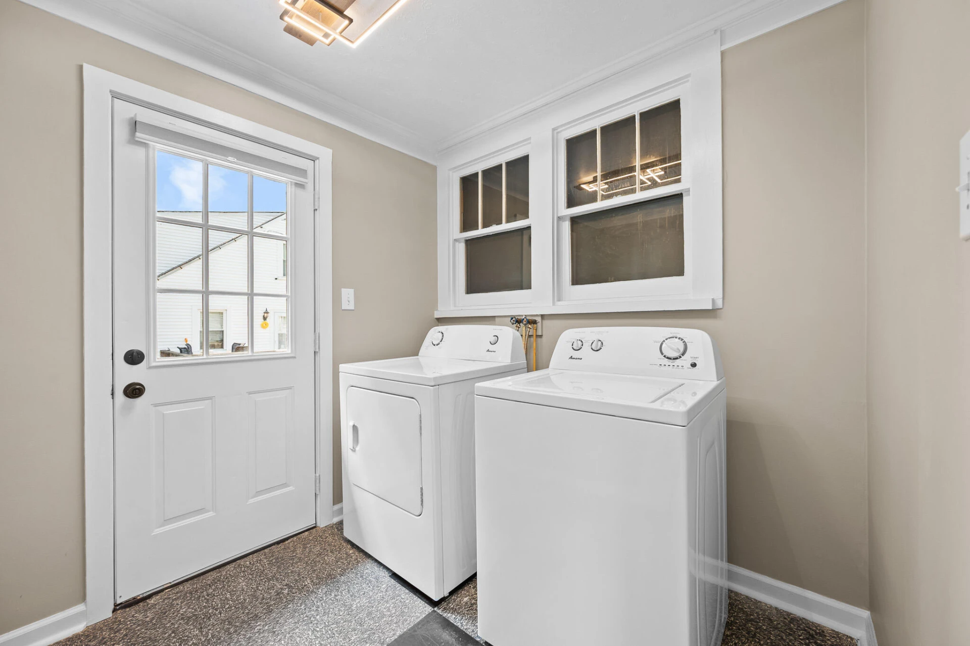 705 Vine ST - Photo 21