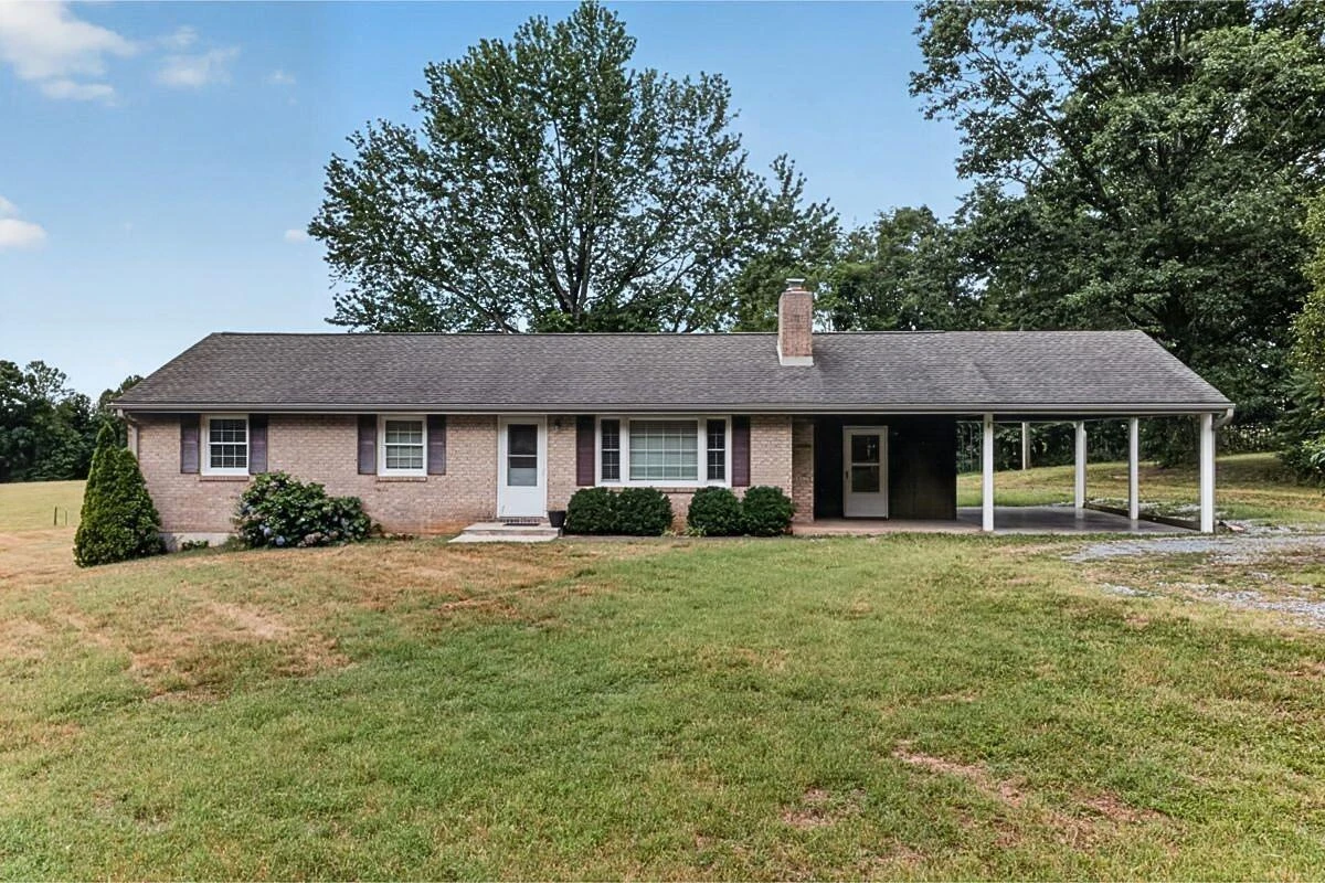 1069 PECKS RD - Photo 2