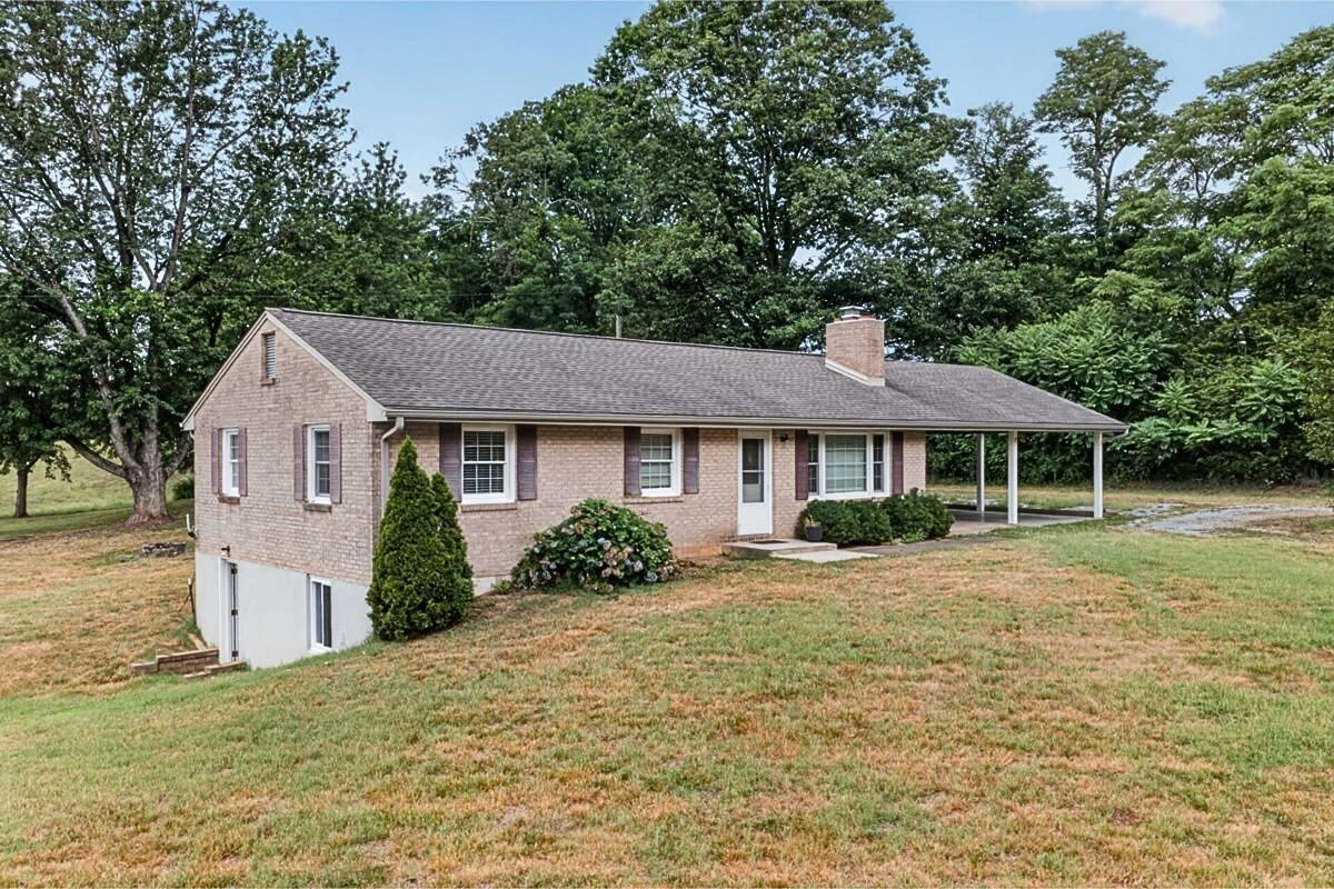 1069 PECKS RD - Photo 3
