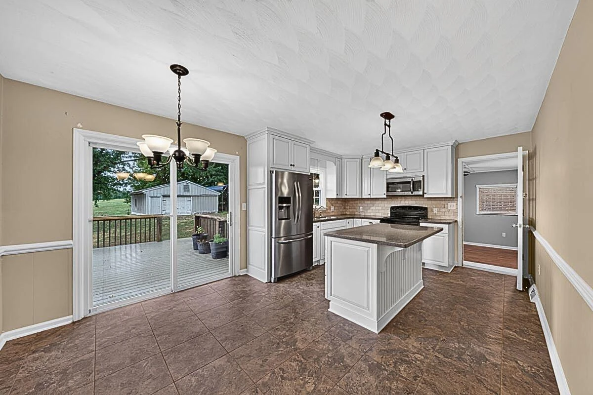 1069 PECKS RD - Photo 6