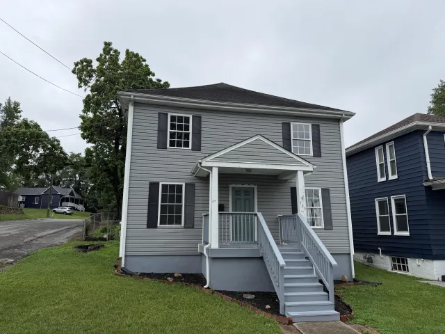 425 Jefferson AVE