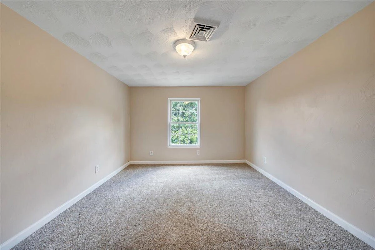 425 Jefferson AVE - Photo 25