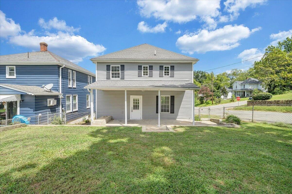 425 Jefferson AVE - Photo 36