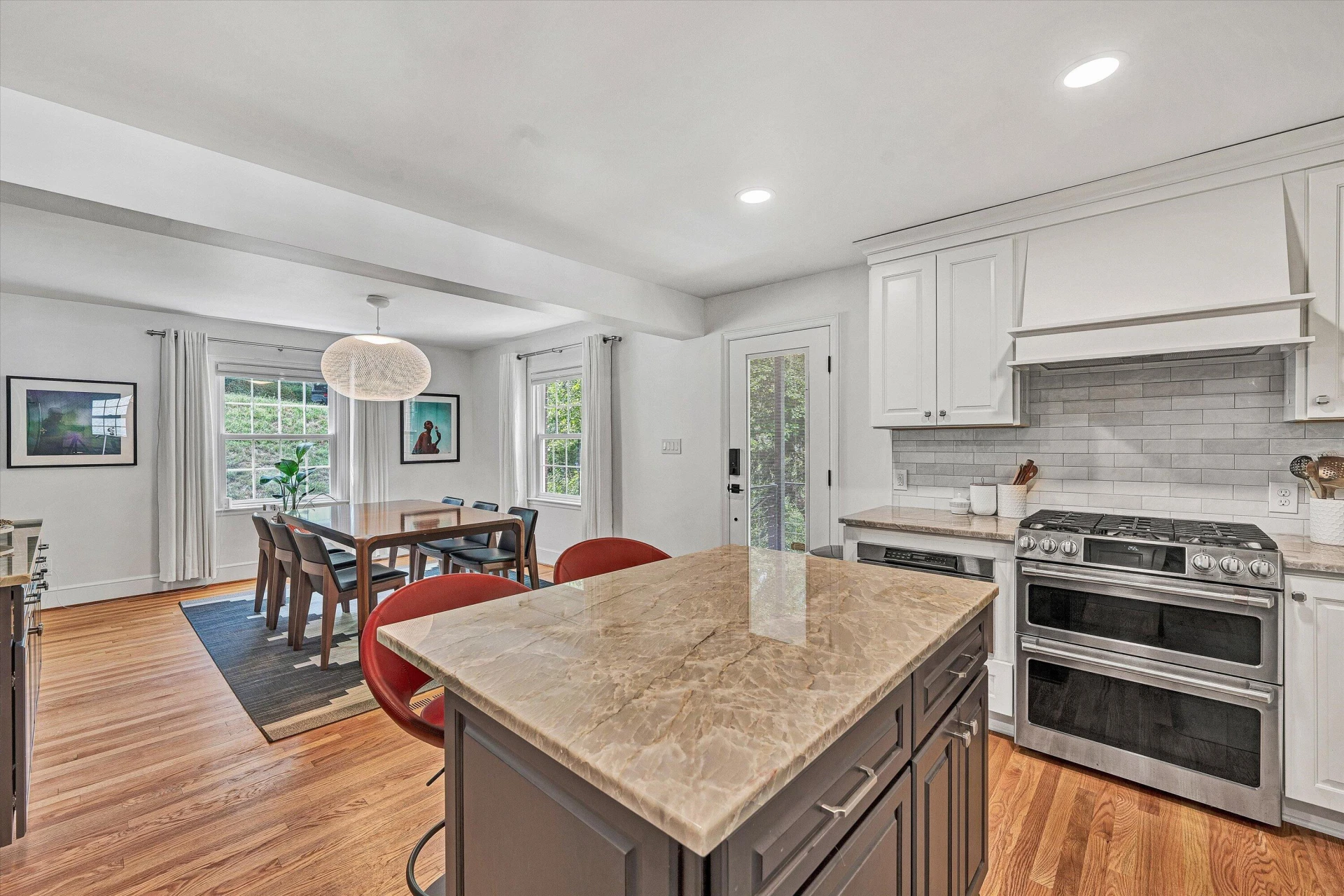 140 27th ST SE - Photo 10